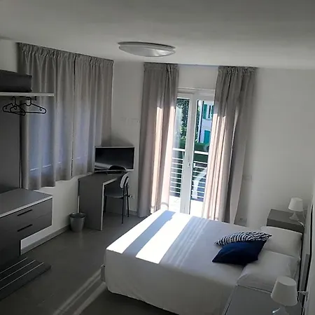 Tramonti E 3* 피소그네
